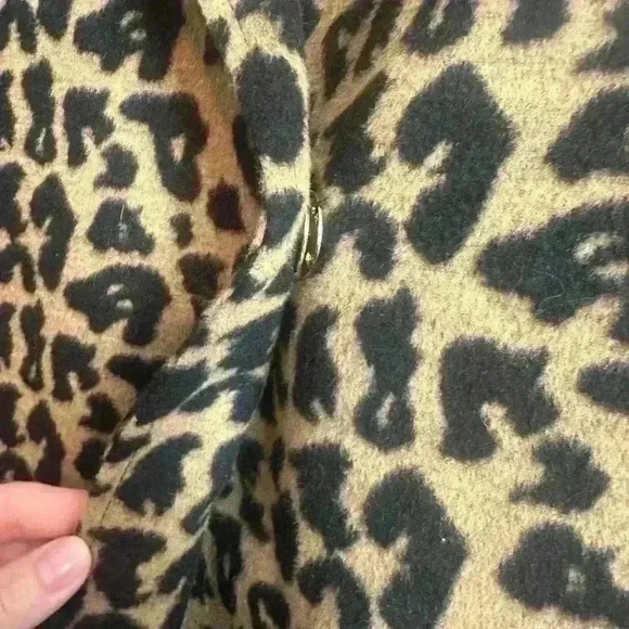 Women’s Kenneth Cole cheetah animal print long coat with ribbed sleeves size M - Picture 6 of 9